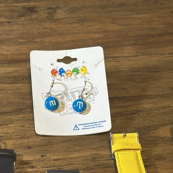 VTG Jewelry Lot Bundle of 7 Count Pieces (6 Watches & 1 Set Ear Ring ASS. style - Picture 7 of 16